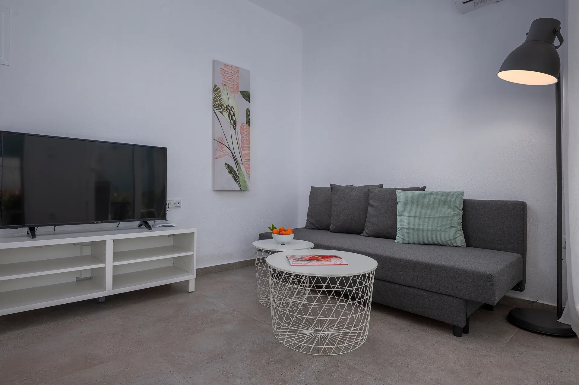 Sea La Vie Villas-One Bedroom Apartment Ground Floor Danai 7 Complex dnevna soba